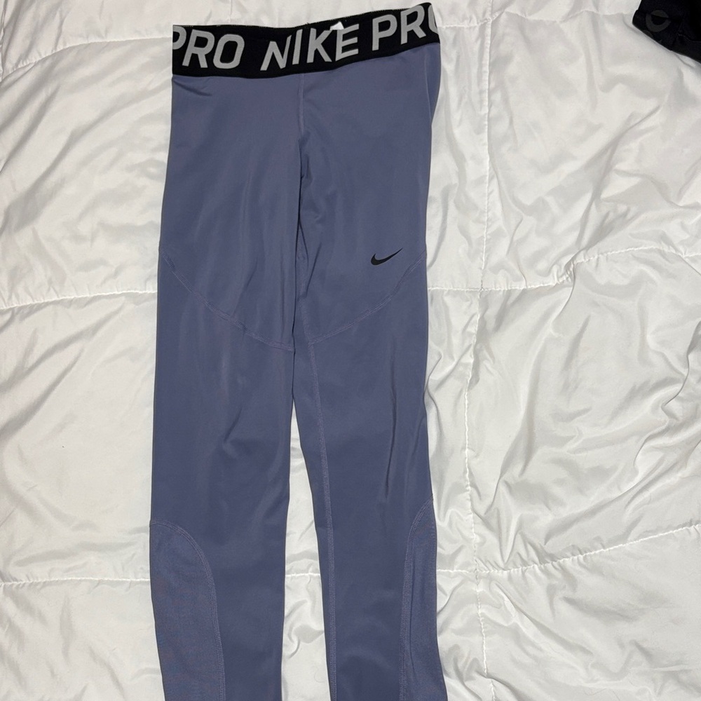 Nike Womens Pro Lavender Leggings